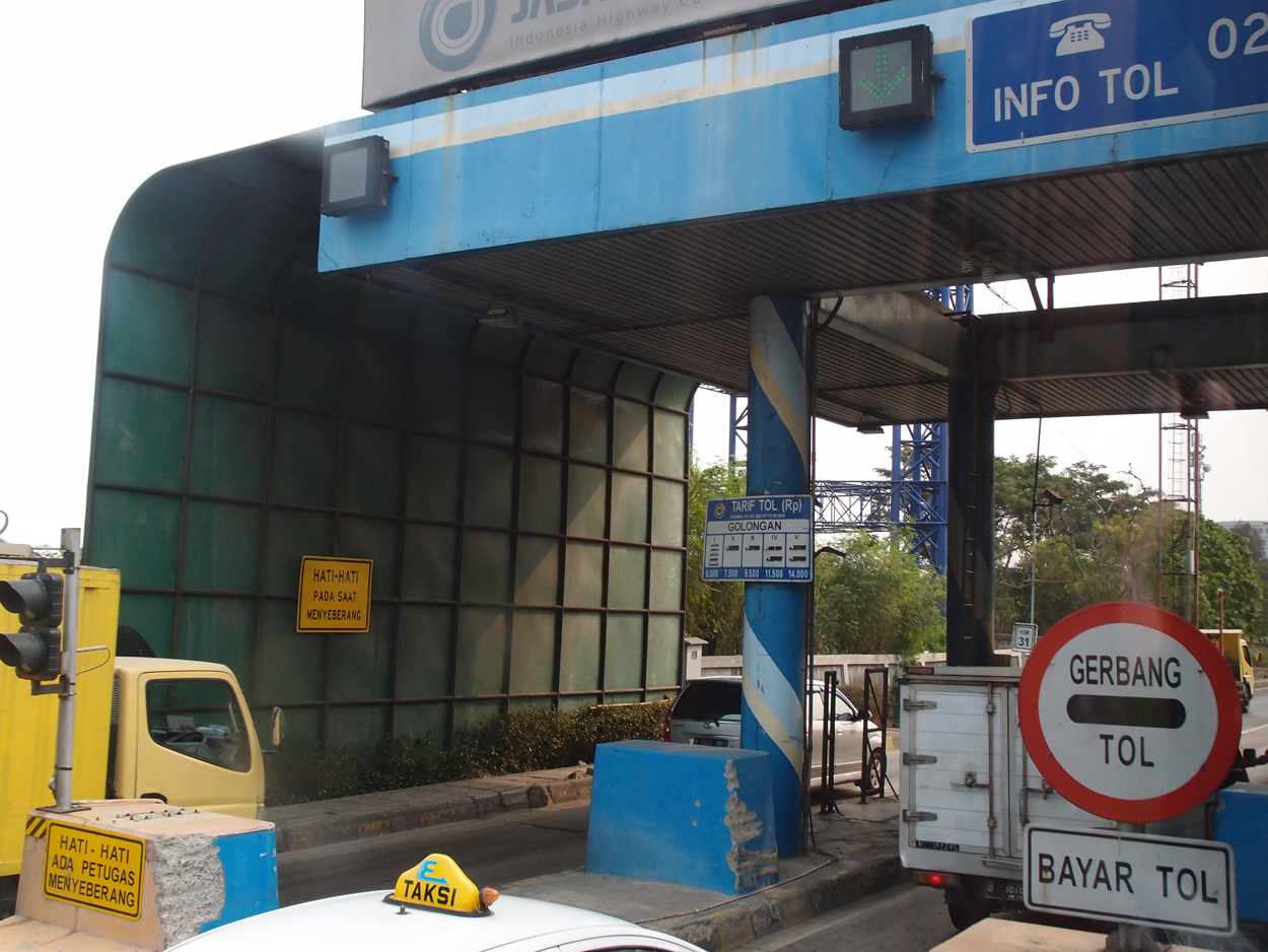 2015-10-08 Jakarta - Jakarta Airport (Video + Foto)